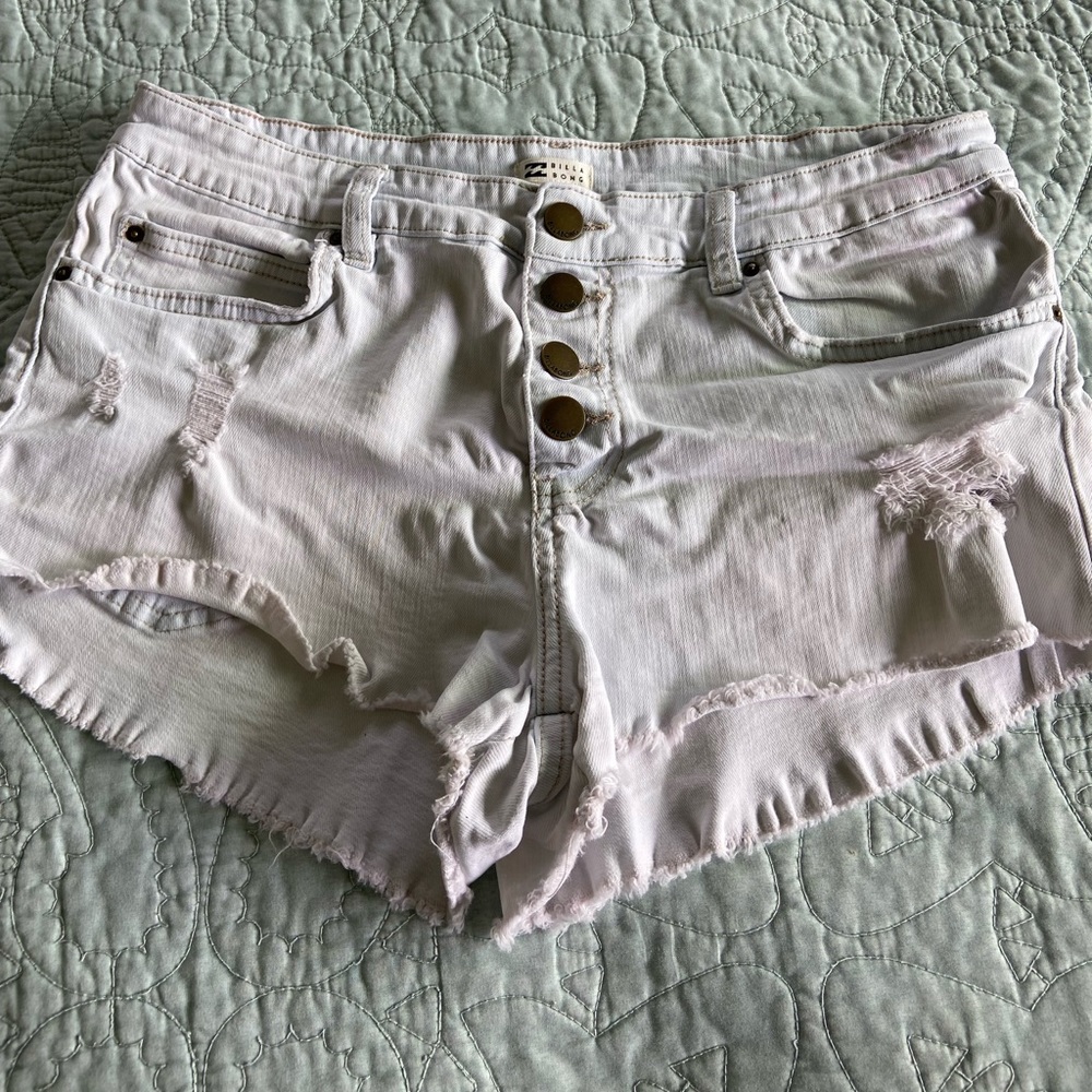 Billabong short cutoff shorts